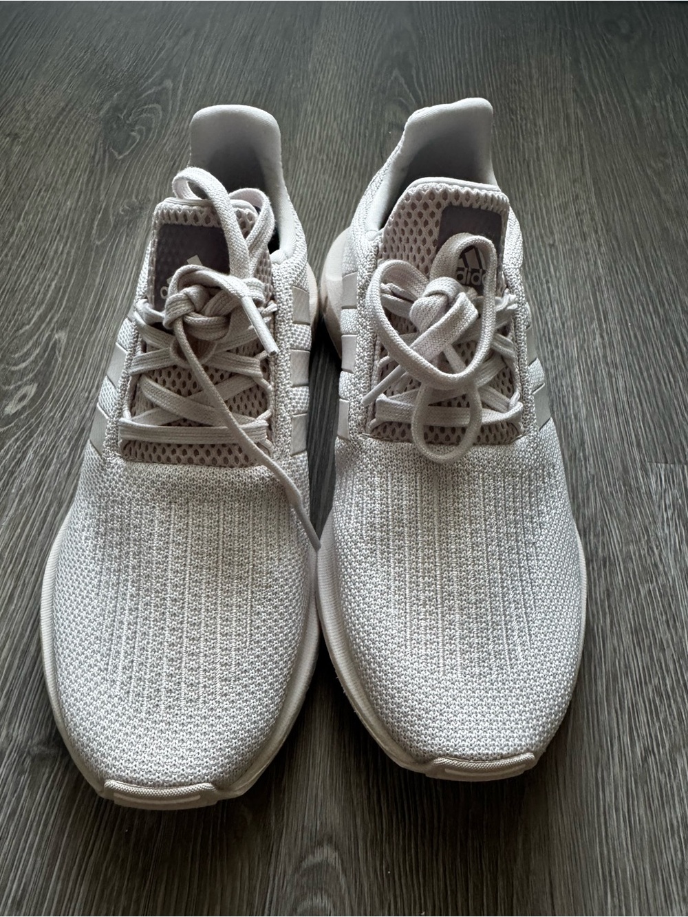 Adidas Swift Run Sneakers 5.5